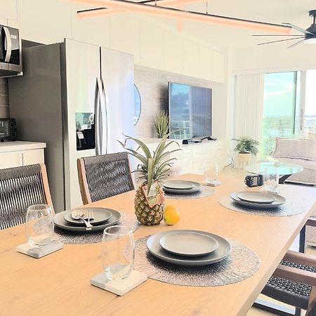 Waikiki Shore 1116 Beachfront Гонолулу Екстер'єр фото